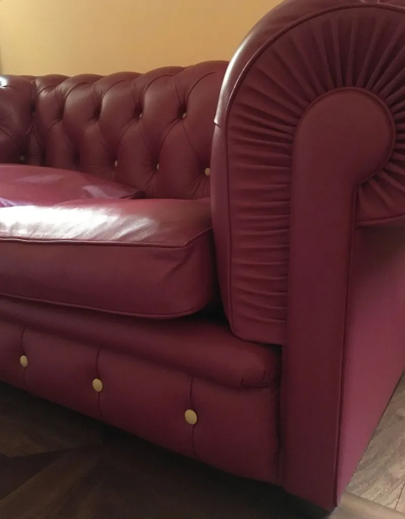 Hot Pamono Red Leather Sofa from Poltrona Frau, 2020
