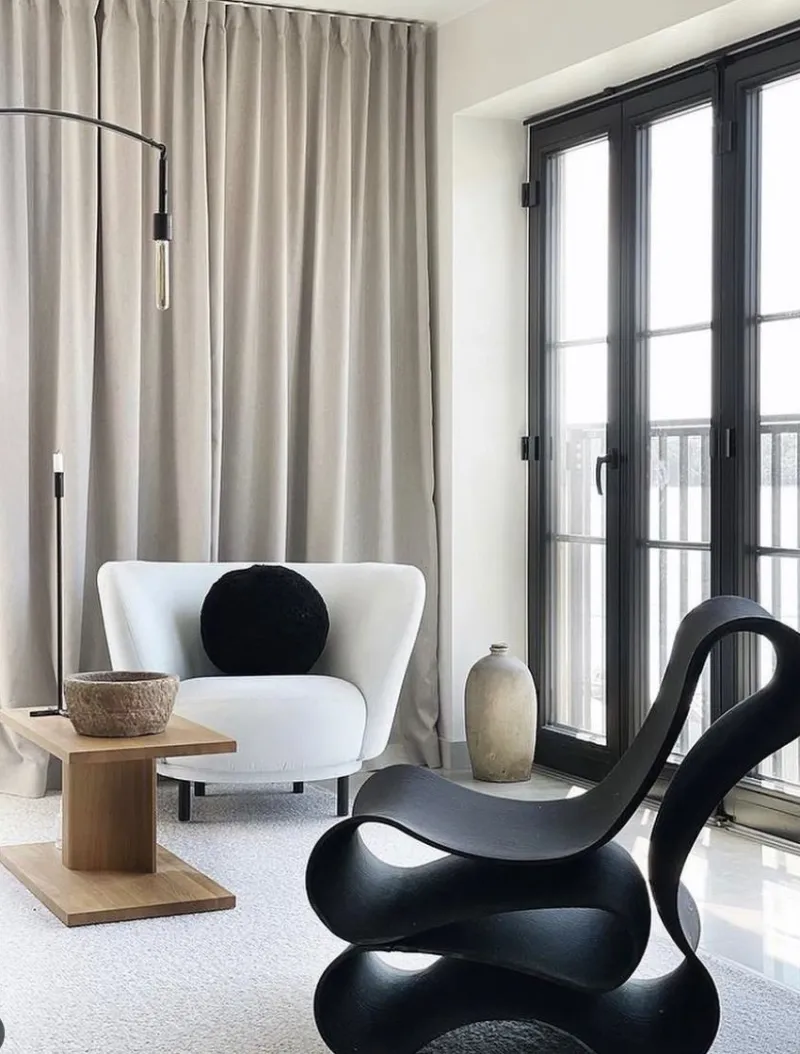 Outlet Pamono Reform Chair in Black by Jurij Rahimkulov