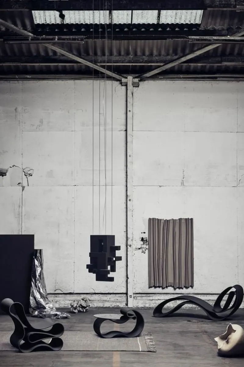 Outlet Pamono Reform Chair in Black by Jurij Rahimkulov