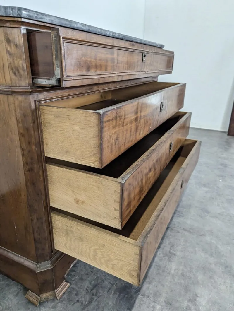 New Pamono Restoration Period Chest of Drawers in Mahogany