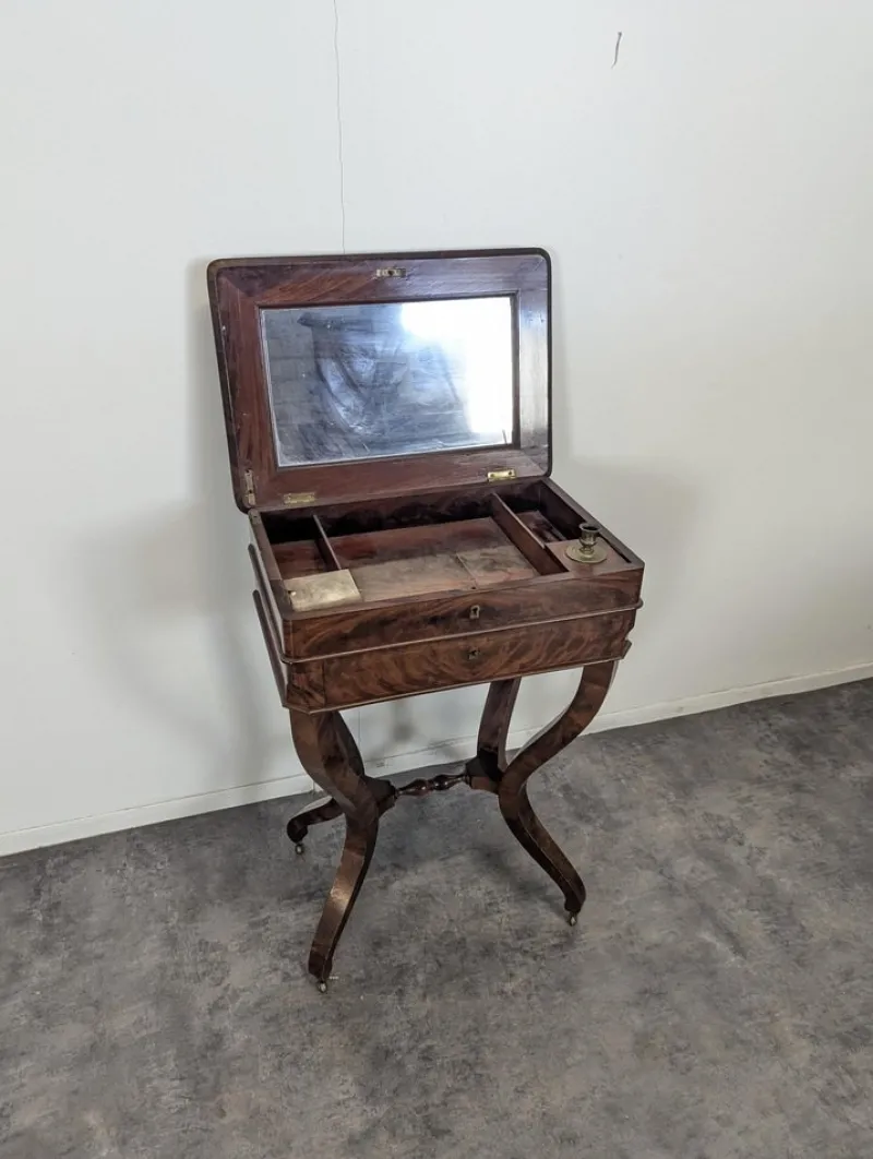 Pamono Restoration Period Worker in Flamed Mahogany> Worktables & Workbenches