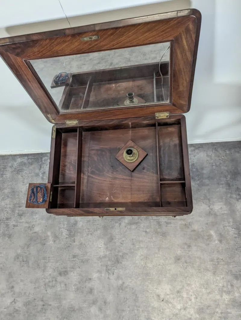 Pamono Restoration Period Worker in Flamed Mahogany> Worktables & Workbenches