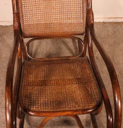 Hot Pamono Rocking Chair in the style of Thonet