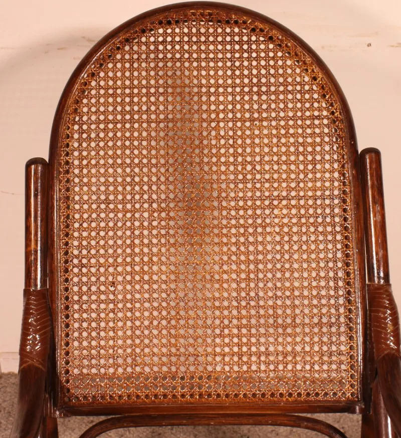 Hot Pamono Rocking Chair in the style of Thonet