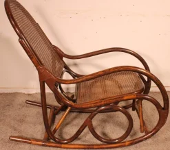 Hot Pamono Rocking Chair in the style of Thonet