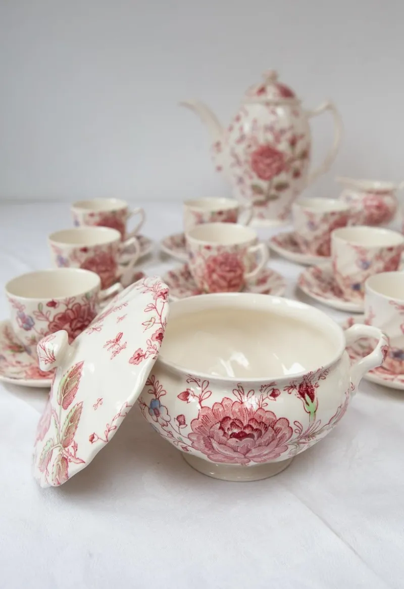 Pamono Rose Chintz English Coffee Service from Johnson Bros, 1980s, Set of 27> Coffee & Tea Service
