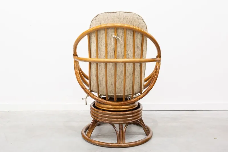 Pamono Round Bamboo Swivel Armchair, 1970s> Office Chairs