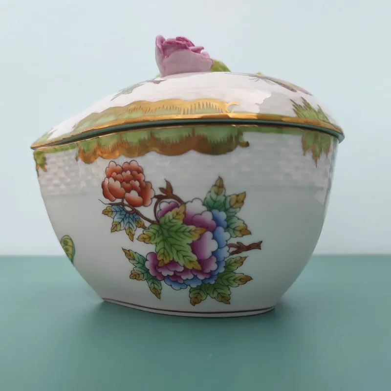 Online Pamono Round Box with Lid from Herend, 1980s