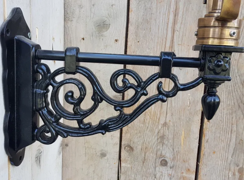 Pamono Round Cast Iron and Copper Wall Lantern> Garden Lighting
