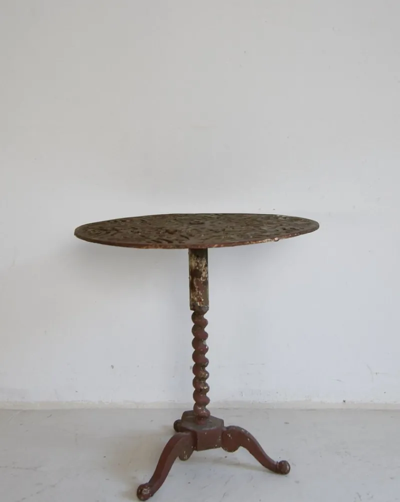 Clearance Pamono Round Cast Iron Table, 1890s