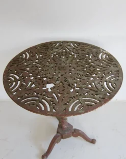 Clearance Pamono Round Cast Iron Table, 1890s