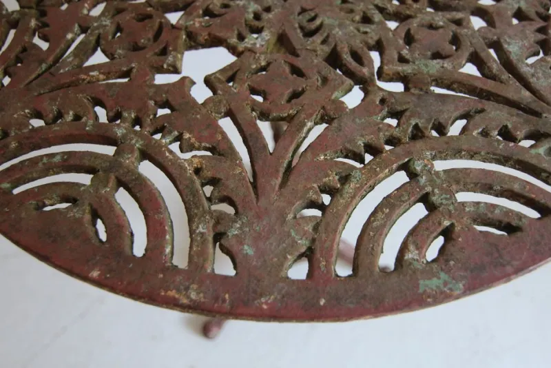Clearance Pamono Round Cast Iron Table, 1890s