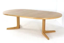 Pamono Round Extendable Oak Nordenskov Dining Table><noscript><img width=