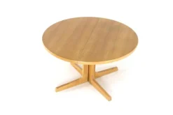 Pamono Round Extendable Oak Nordenskov Dining Table><noscript><img width=