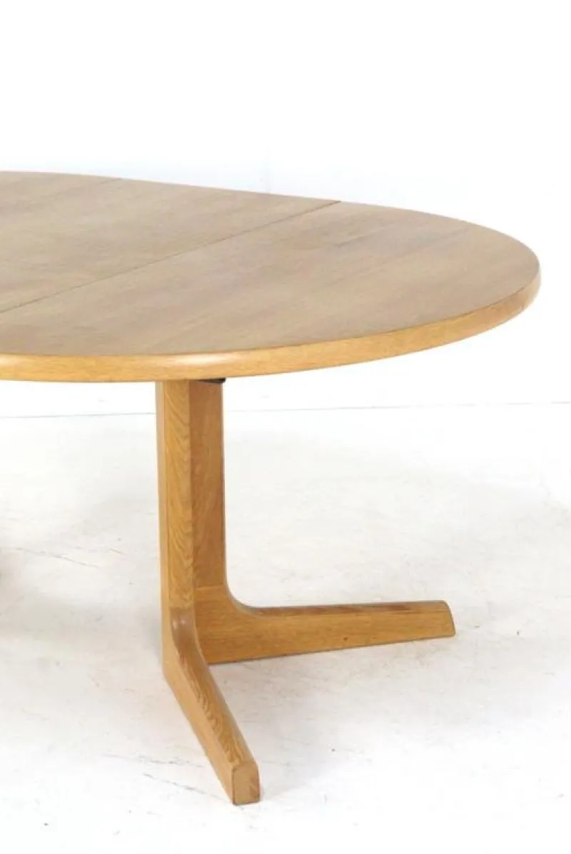 Pamono Round Extendable Oak Nordenskov Dining Table> Dining Tables & Sets