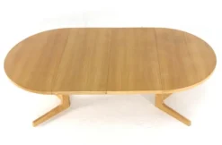 Pamono Round Extendable Oak Nordenskov Dining Table><noscript><img width=