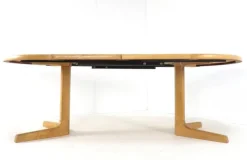 Pamono Round Extendable Oak Nordenskov Dining Table><noscript><img width=
