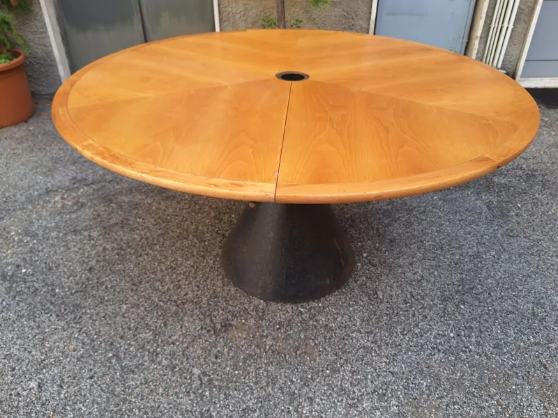 Pamono Round Extendable Table with Lacquered Metal Base and Wooden Top by Francesco Fois for Bernini, Italy, 1986> Dining Tables & Sets