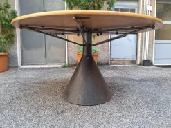 Pamono Round Extendable Table with Lacquered Metal Base and Wooden Top by Francesco Fois for Bernini, Italy, 1986><noscript><img width=
