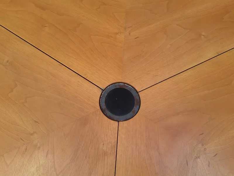 Pamono Round Extendable Table with Lacquered Metal Base and Wooden Top by Francesco Fois for Bernini, Italy, 1986> Dining Tables & Sets