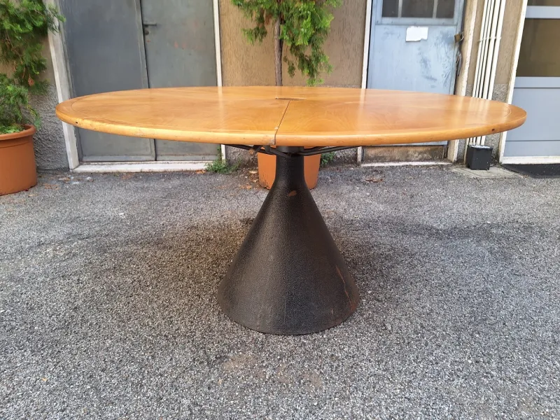 Pamono Round Extendable Table with Lacquered Metal Base and Wooden Top by Francesco Fois for Bernini, Italy, 1986> Dining Tables & Sets