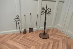 Pamono Round Wrought Iron Fireside Companion Tool Set, 1920, Set of 3><noscript><img width=