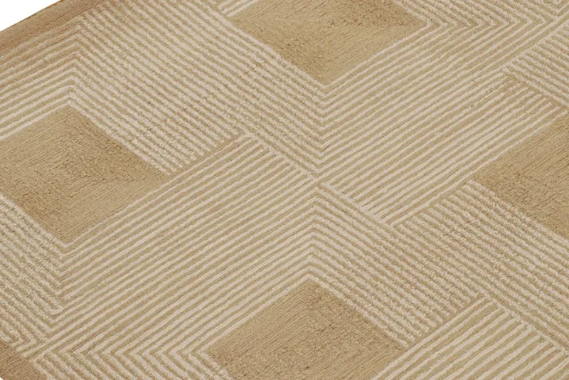 Pamono Rug in Beige-Brown Geometric Patterns from R&K Principal Jahanshah Nazmiyal> Carpets & Textiles|Carpets & Textiles