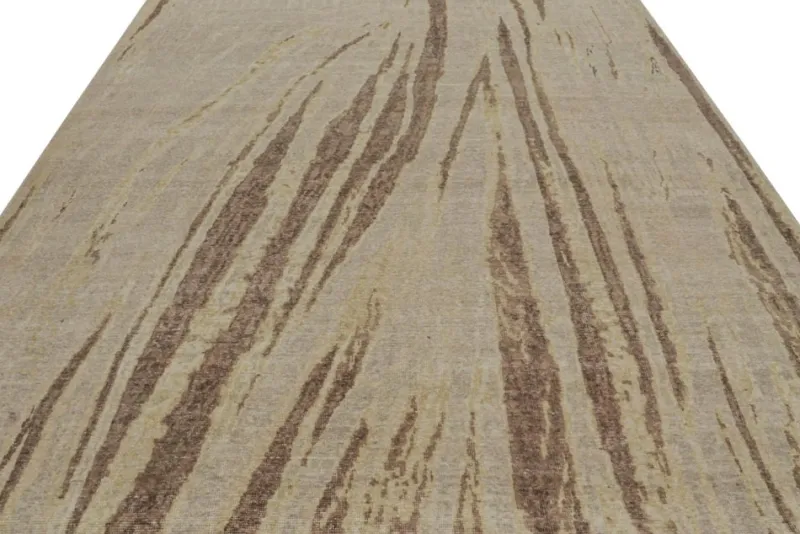 Online Pamono Rug in Taupe with Geometric Patterns from R&K Principal Jahanshah Nazmiyal