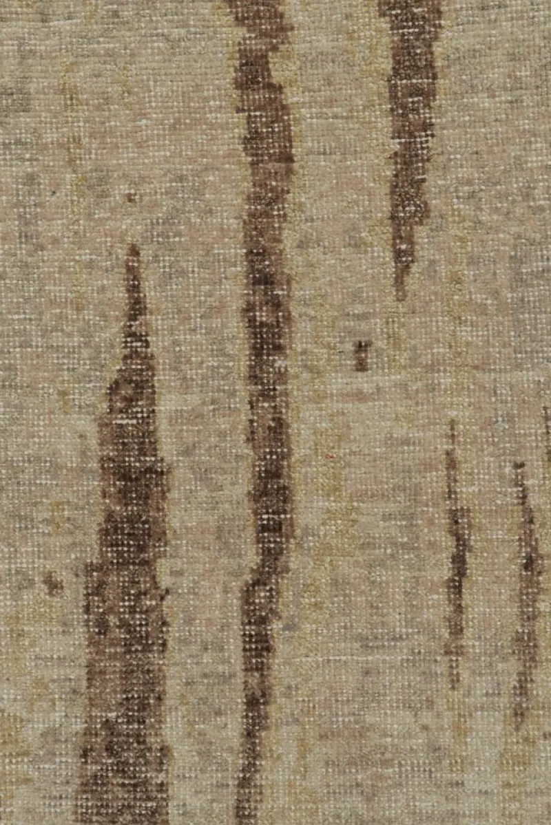 Online Pamono Rug in Taupe with Geometric Patterns from R&K Principal Jahanshah Nazmiyal