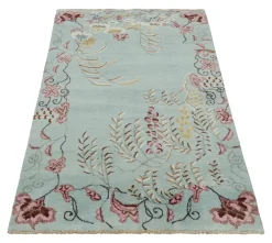 Sale Pamono Rug with Colorful Floral Patterns from R&K Principal Jahanshah Nazmiyal
