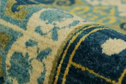 Pamono Rug with Floral Patterns from R&K Principal Jahanshah Nazmiyal><noscript><img width=