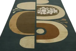Sale Pamono Rug with Geometric Patterns from R&K Principal Jahanshah Nazmiyal