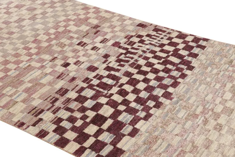 Pamono Rug with Pink and Cream Geometric Patterns from R&K Principal Jahanshah Nazmiyal> Carpets & Textiles|Carpets & Textiles