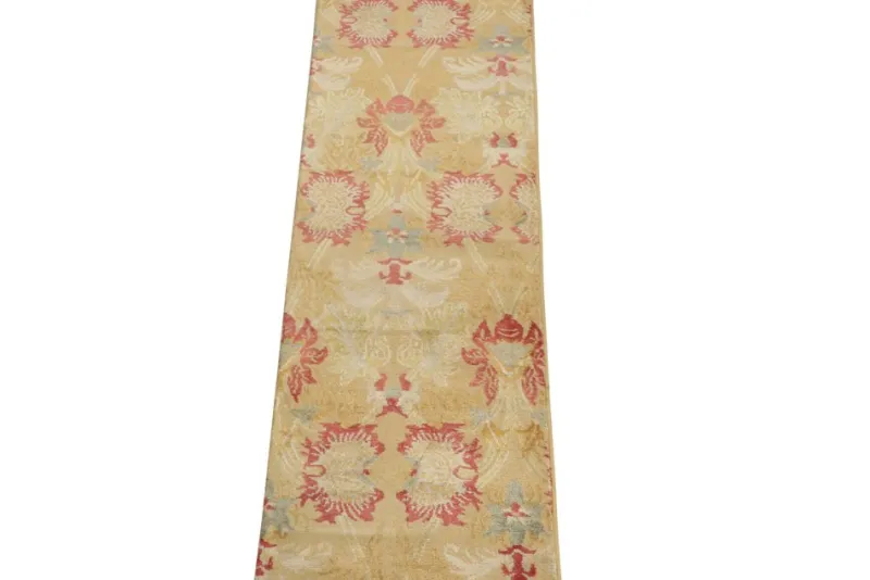 Hot Pamono Runner Rug in Floral Pattern from R&K Principal Jahanshah Nazmiyal
