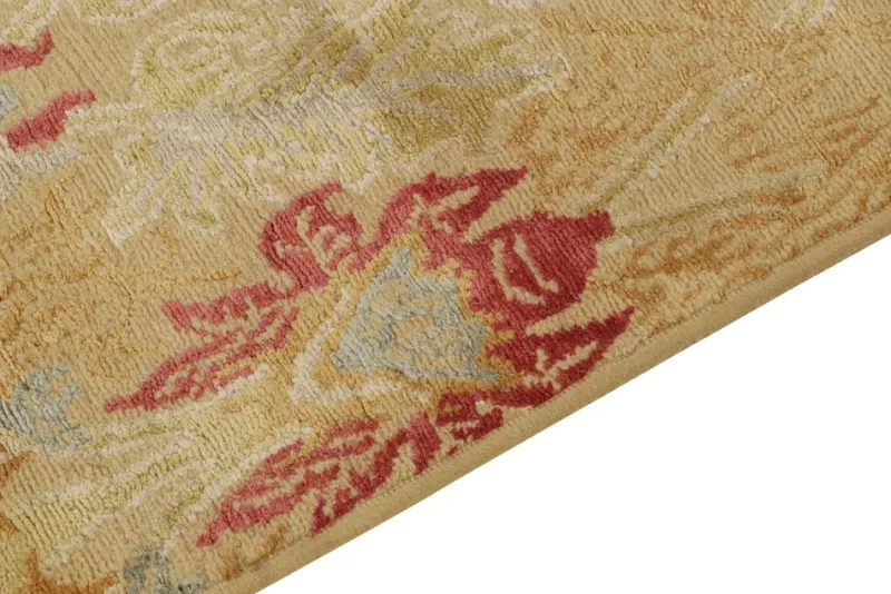 Hot Pamono Runner Rug in Floral Pattern from R&K Principal Jahanshah Nazmiyal