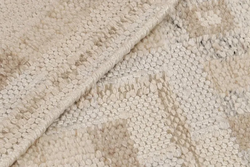 Pamono Runner Rug in White and Beige-Brown Patterns from R&K Principal Jahanshah Nazmiyal> Carpets & Textiles|Carpets & Textiles