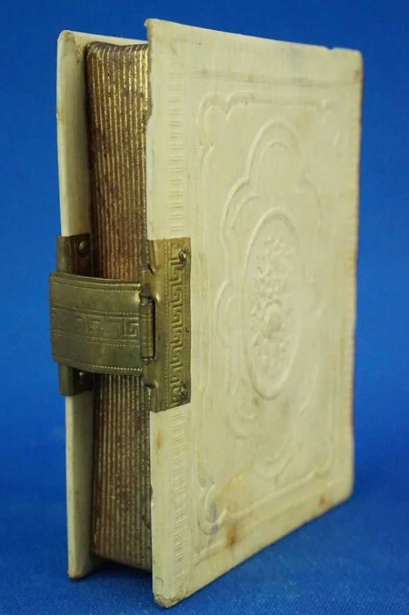Pamono Russian Wooden McTepa Mstera Brooch> Brooches