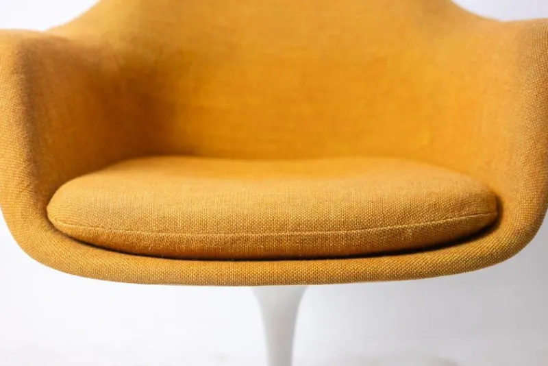 Pamono Saffron Yellow Tulip Armchair by Eero Saarinen for Knoll, 1960s-1970s> Dining Tables & Sets