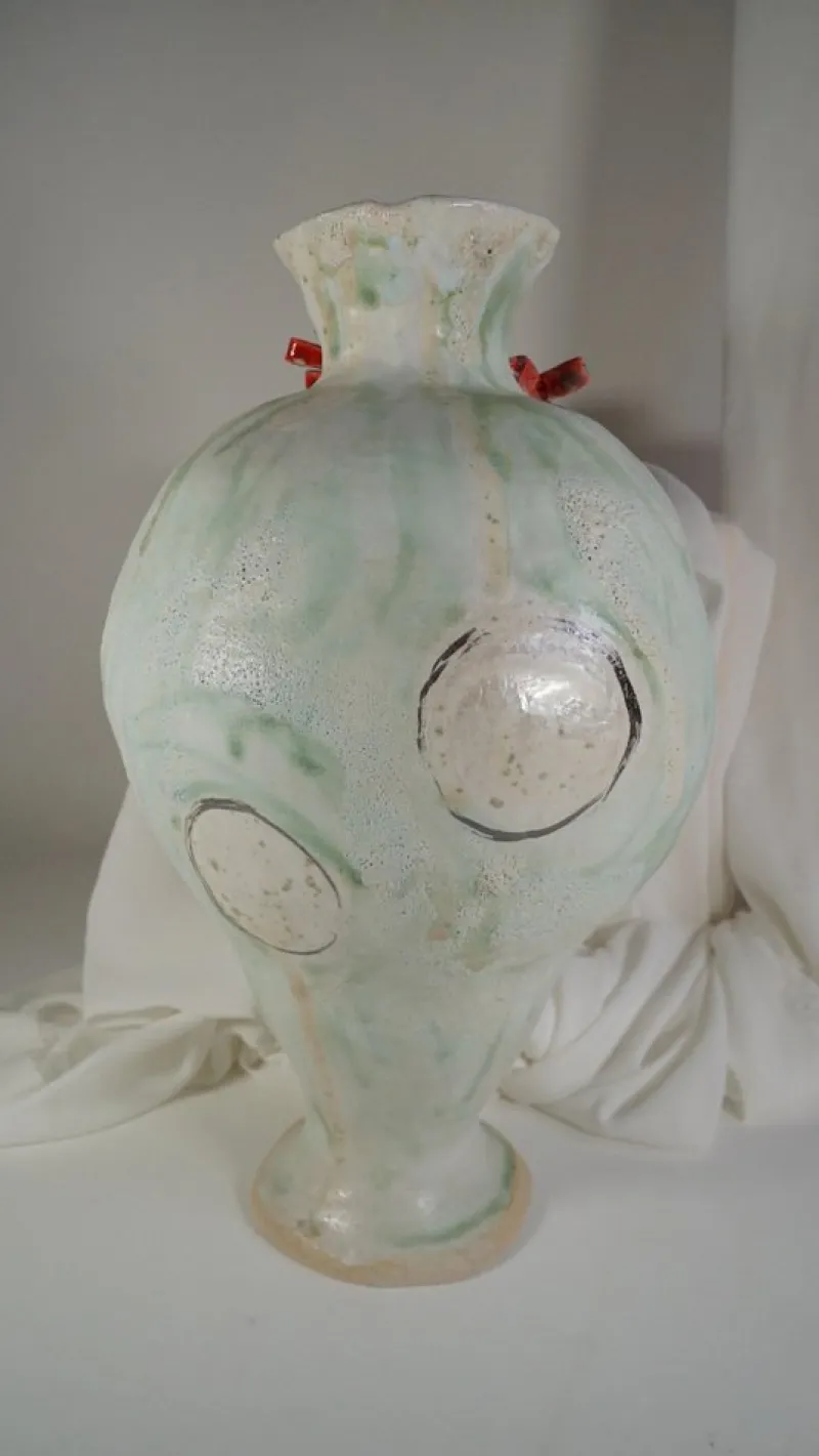Pamono Sage Green Olé Vase by Hania Jneid> Tabletop