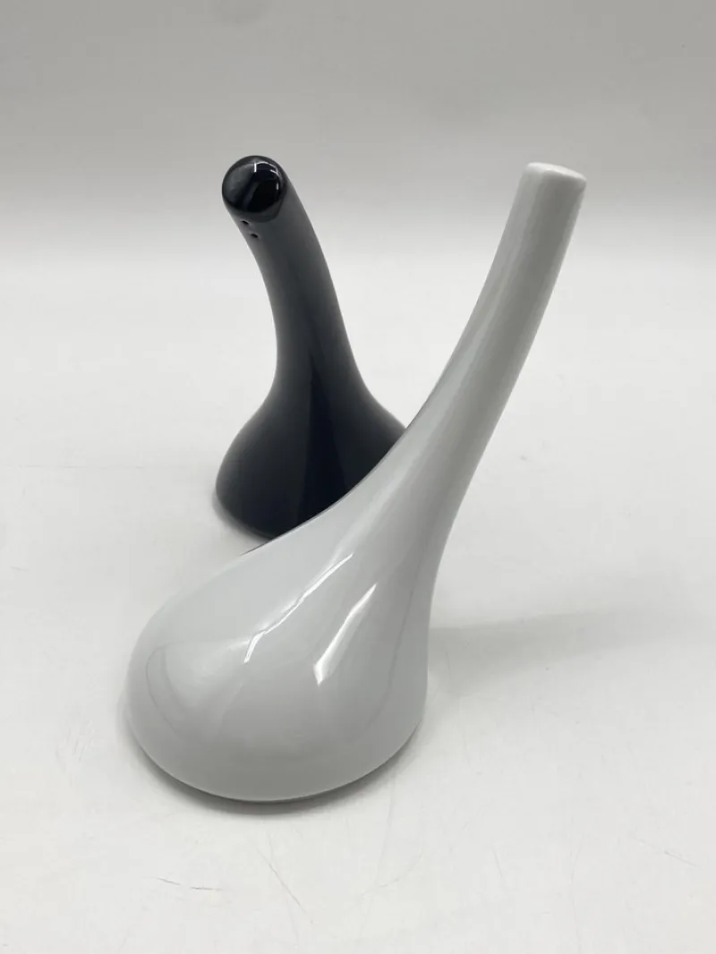 Hot Pamono Salt and Pepper Shaker Calebassa by Ron Arad for Rosenthal, 1990s, Set of 2