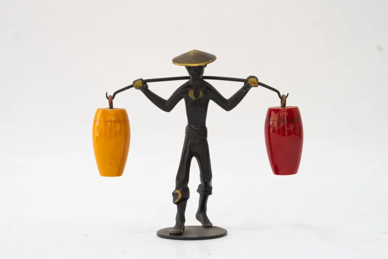 Discount Pamono Salt and Pepper Shaker Holder Chinese Figurine by Richard Rohac, 1950s