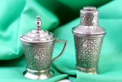 Pamono Salt and Pepper Shakers in Embossed Silver, Set of 2><noscript><img width=