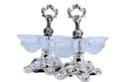 Pamono Salt and Pepper Shakers in Embossed Silver with Cut Glass Containers, Set of 2> Salt & Pepper Shakers