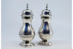 Pamono Salt and Pepper Shakers in Silver with Knob Lids, Set of 2> Salt & Pepper Shakers