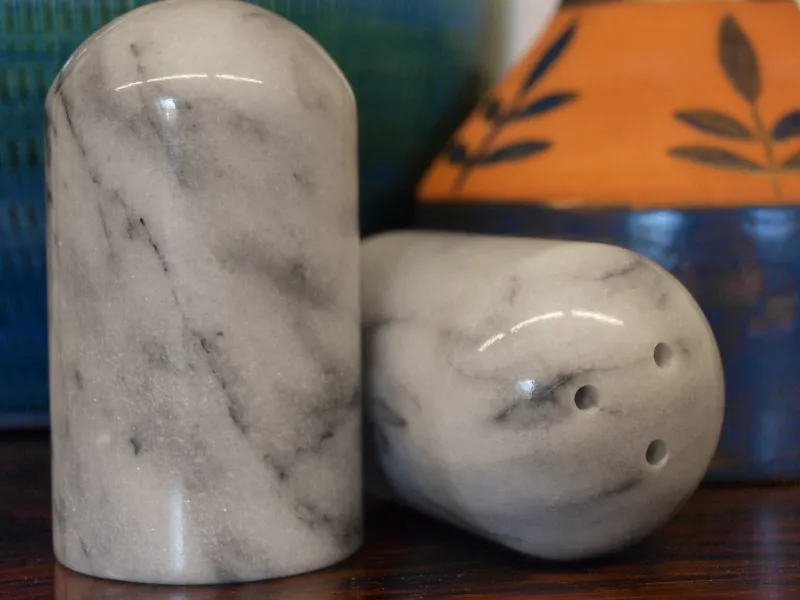Pamono Salt and Pepper Shakers in Carrara Marble, 1970s> Salt & Pepper Shakers