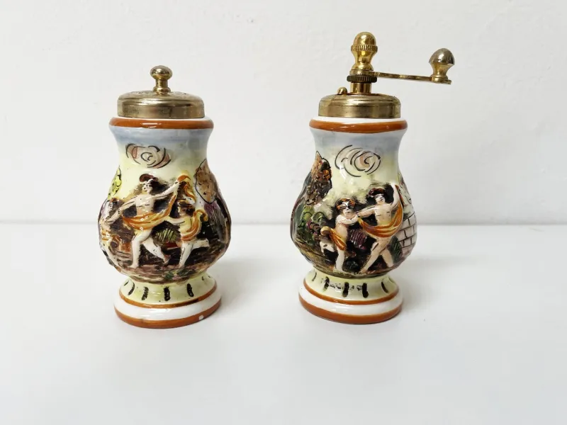 Pamono Salt Shaker and Pepper Mill from Capodimonte, 1960s, Set of 2> Salt & Pepper Shakers
