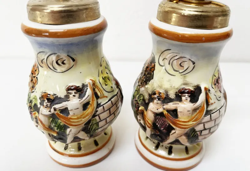 Pamono Salt Shaker and Pepper Mill from Capodimonte, 1960s, Set of 2> Salt & Pepper Shakers