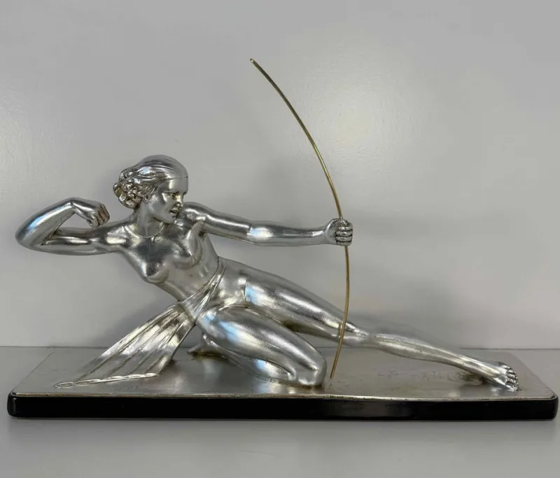 Pamono Salvatore Melani, Art Deco Diana the Huntress Sculpture, Silver Leaf Sculpture, 1930s> Art Deco
