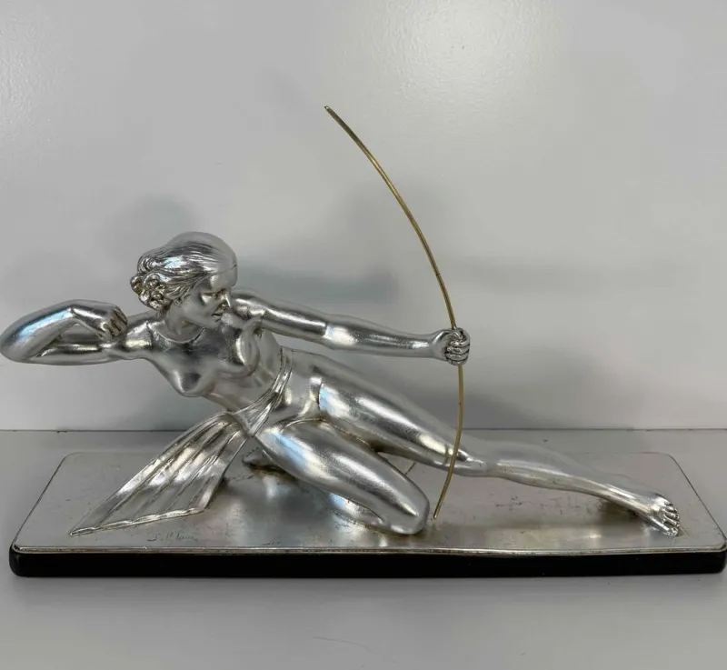 Pamono Salvatore Melani, Art Deco Diana the Huntress Sculpture, Silver Leaf Sculpture, 1930s> Art Deco