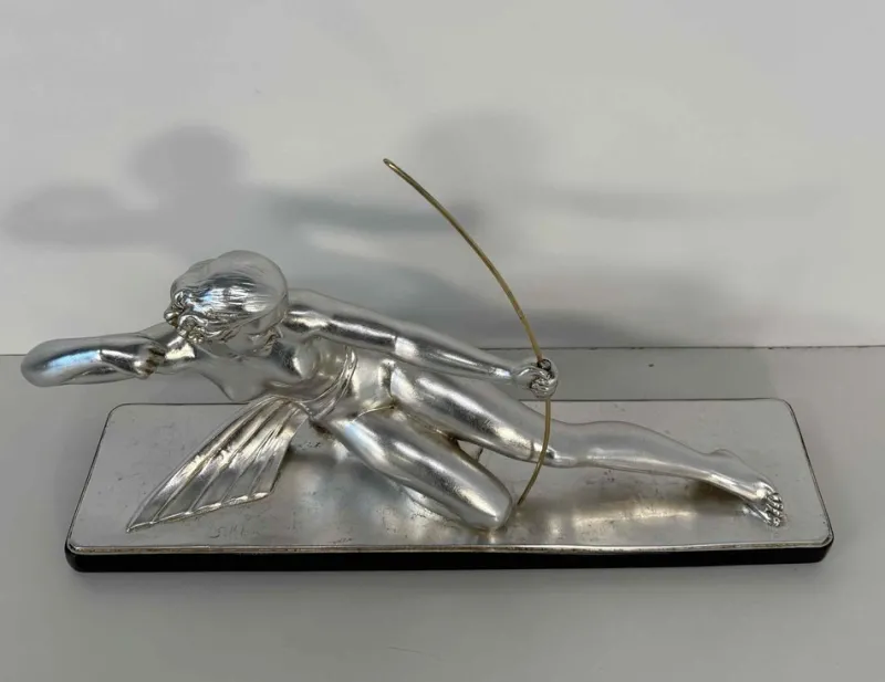 Pamono Salvatore Melani, Art Deco Diana the Huntress Sculpture, Silver Leaf Sculpture, 1930s> Art Deco